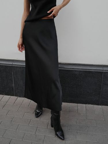 Satin midi skirt - Lichi - Modalova