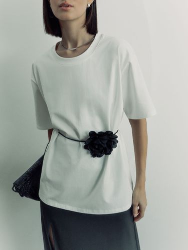 Monochrome loose T-shirt - Lichi - Modalova