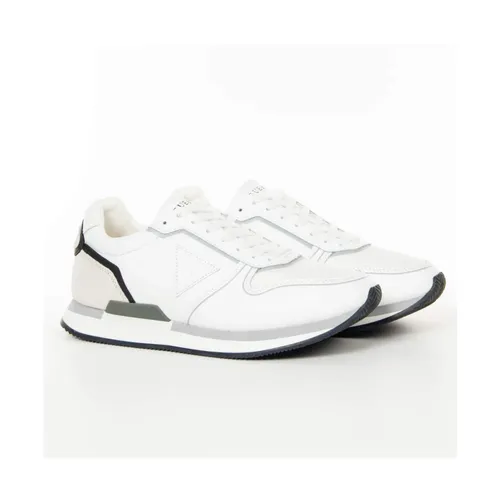 Guess - Shoes > Sneakers - White - Guess - Modalova
