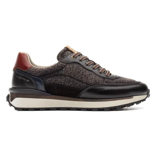 Shoes > Sneakers - - Ambitious - Modalova