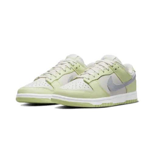 Nike - Shoes > Sneakers - Green - Nike - Modalova