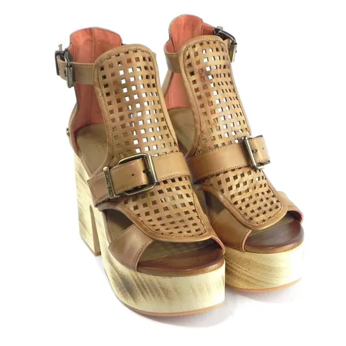 Shoes > Heels > Wedges - - Belle Vie - Modalova