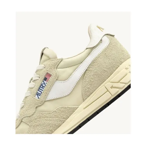 Autry - Shoes > Sneakers - Green - Autry - Modalova