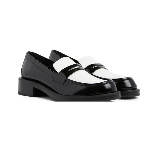 Shoes > Flats > Loafers - - Stuart Weitzman - Modalova