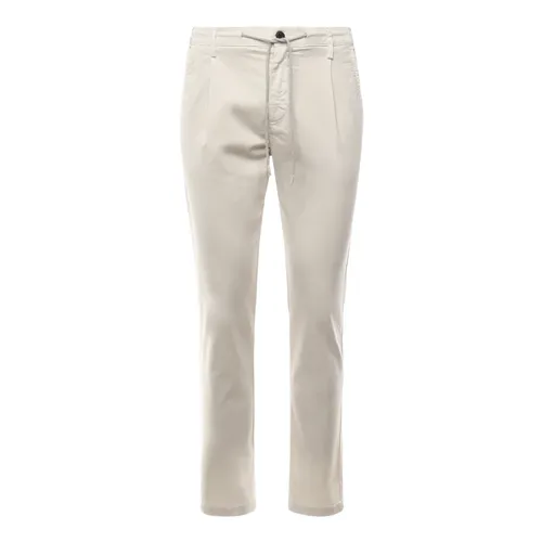 Trousers > Slim-fit Trousers - - Eleventy - Modalova