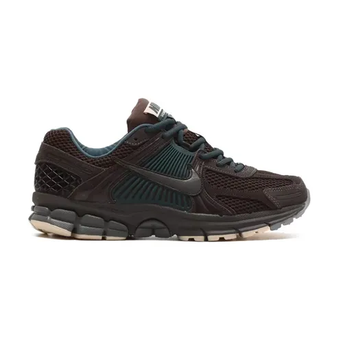 Nike - Shoes > Sneakers - Brown - Nike - Modalova