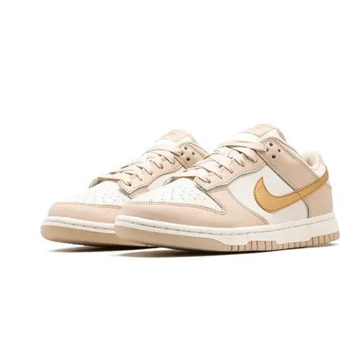 Nike - Shoes > Sneakers - Beige - Nike - Modalova