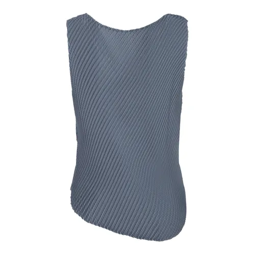 Tops > Sleeveless Tops - - Issey Miyake - Modalova