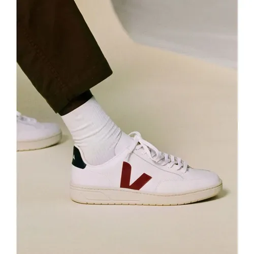 Veja - Shoes > Sneakers - White - Veja - Modalova