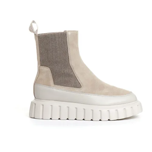 Shoes > Boots > Chelsea Boots - - Voile Blanche - Modalova