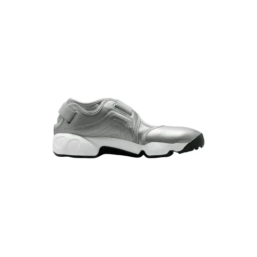 Nike - Shoes > Sneakers - Gray - Nike - Modalova