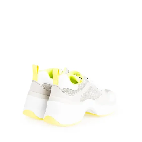 Guess - Shoes > Sneakers - White - Guess - Modalova