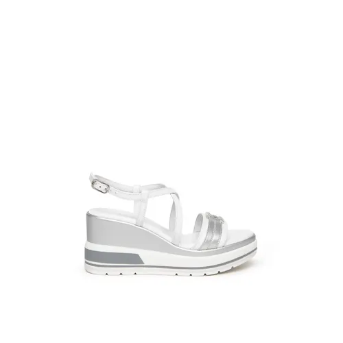 Shoes > Heels > Wedges - - Nerogiardini - Modalova