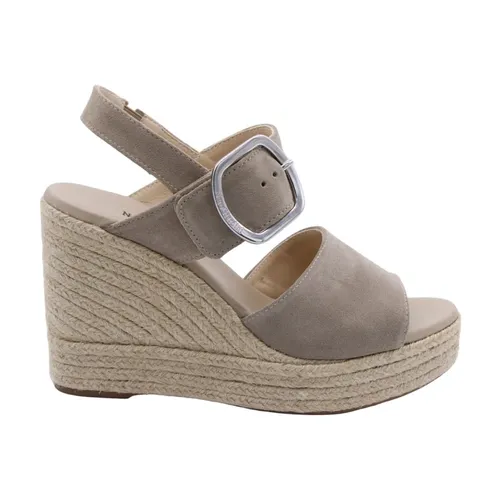 Shoes > Heels > Wedges - - Nerogiardini - Modalova