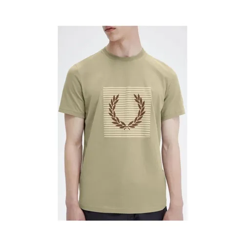 Tops > T-Shirts - - Fred Perry - Modalova