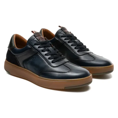 Shoes > Sneakers - - Ambitious - Modalova