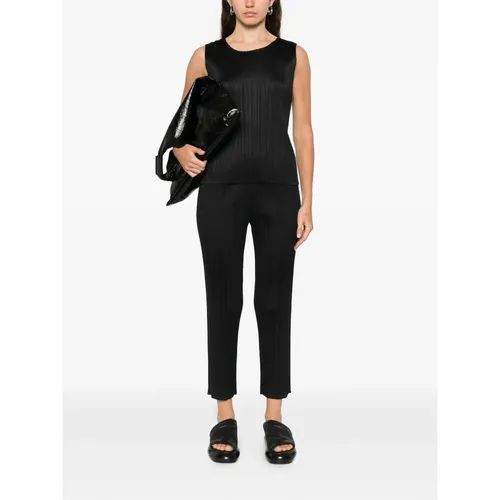 Tops > Sleeveless Tops - - Issey Miyake - Modalova