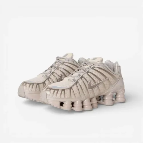 Nike - Shoes > Sneakers - Brown - Nike - Modalova