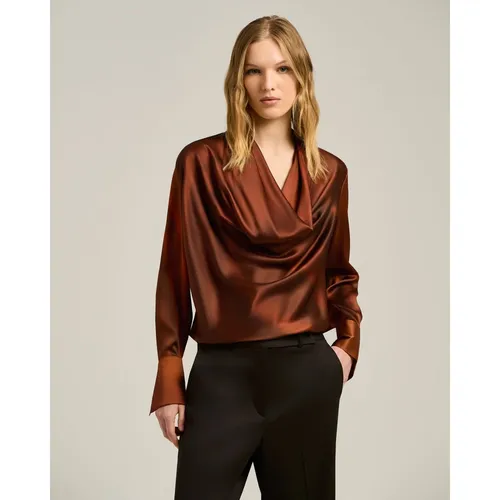 Blouses & Shirts > Blouses - - Kiton - Modalova