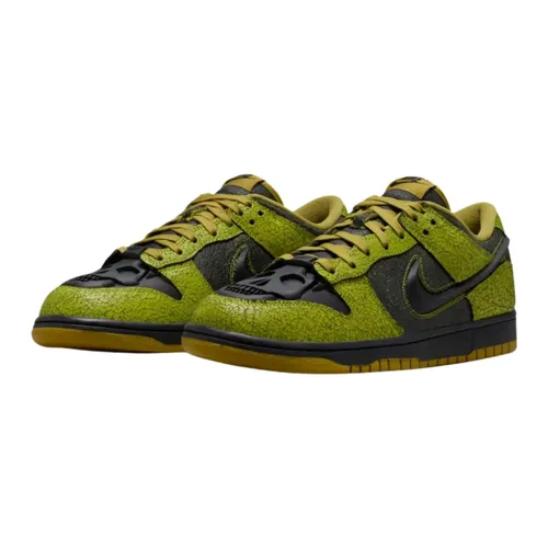 Nike - Shoes > Sneakers - Green - Nike - Modalova