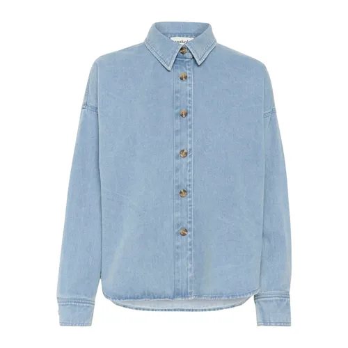 Blouses & Shirts > Denim Shirts - - Soaked in Luxury - Modalova