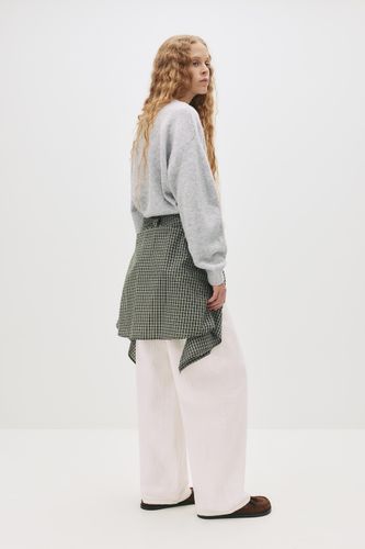 Lic/d38f/efd5/eed74622a85f/5cc3567d497f/07550305803-A4M/07550305803-A4M.jpg?ts=1756905857844" - Apparel & Accessories > Clothing > Shirts & Tops - Modalova