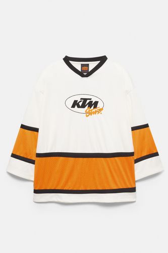 A2M.jpg?ts=1758102416021" - Apparel & Accessories > Clothing > Shirts & Tops - Modalova