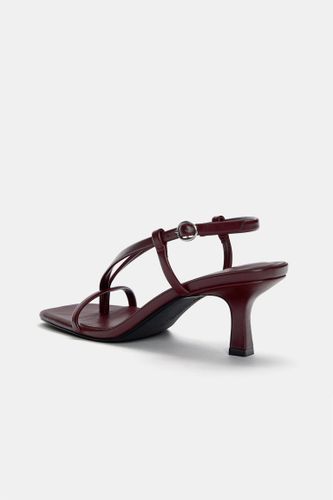 Et/assets/public/0f9c/32fa/74c54cdc9971/d78875d8e63f/11637540025-a2m/11637540025-a2m.jpg?ts=1744799157906" - Apparel & Accessories > Shoes - Modalova