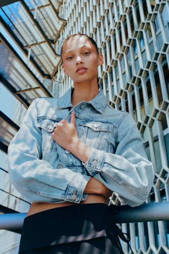 Veste En Jean Cropped - Pull&Bear - Modalova