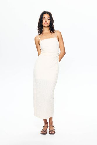 Robe Midi Bretelles Fronces - Pull&Bear - Modalova