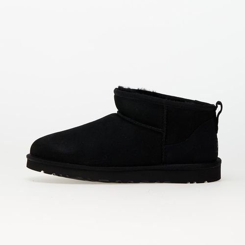 Baskets M Classic Ultra Mini EUR 46 - UGG - Modalova
