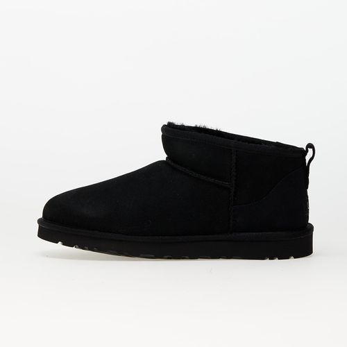 Baskets M Classic Ultra Mini EUR 48.5 - UGG - Modalova