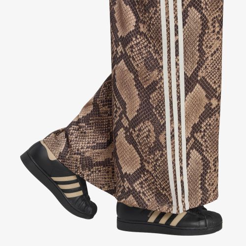 Pantalons adidas Satin Snake Print Wide Leg Track JOGgers / M - adidas Originals - Modalova