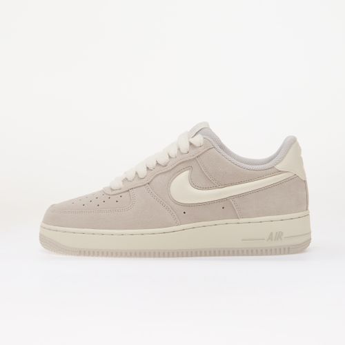 Baskets Air Force 1 '07 LV8 / EUR 43 - Nike - Modalova