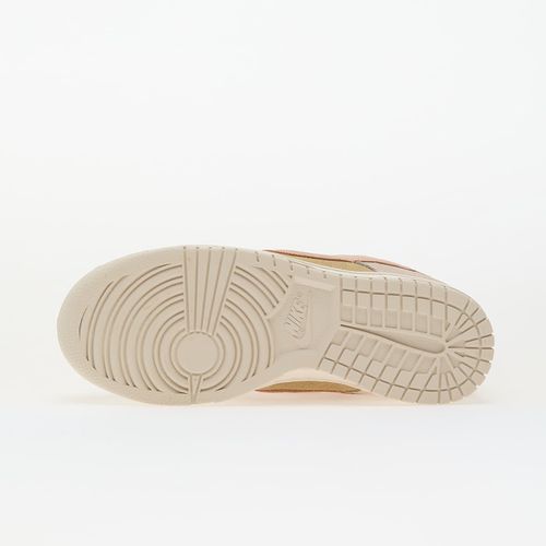 Baskets W Dunk Low / - EUR 38.5 - Nike - Modalova
