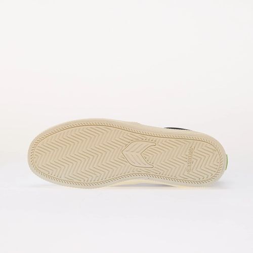 Baskets W Slip-On EUR 38 - Cariuma - Modalova