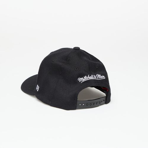 Casquette Branded Script Stretch Snapback Universal - Mitchell & Ness - Modalova