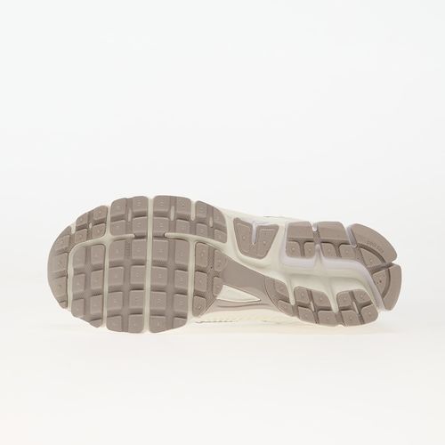 Baskets Zoom Vomero 5 / - EUR 37.5 - Nike - Modalova