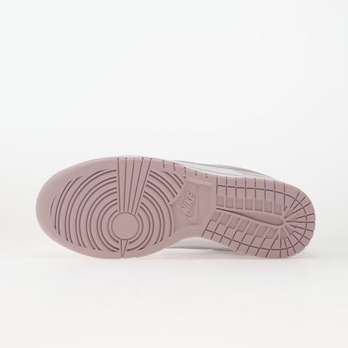 Baskets W Dunk Low / - EUR 38.5 - Nike - Modalova