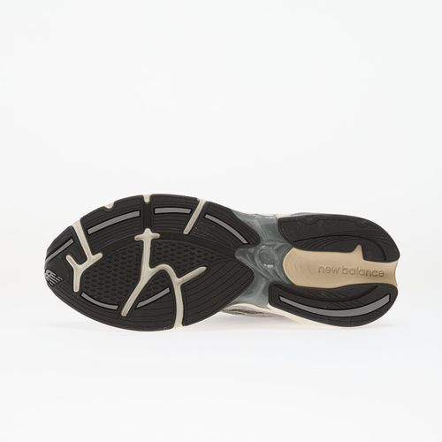 Baskets 2010 / / EUR 42 - New Balance - Modalova