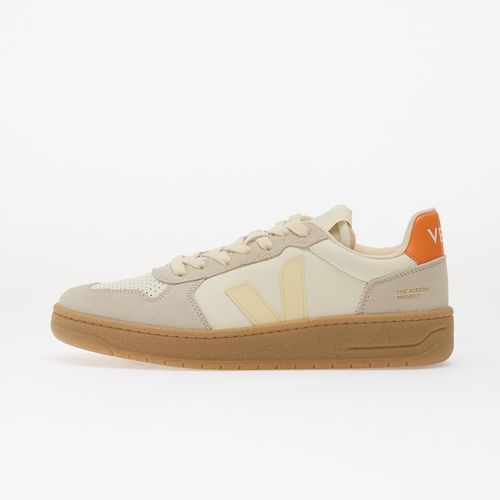 Baskets V-82 / / EUR 44 - Veja - Modalova