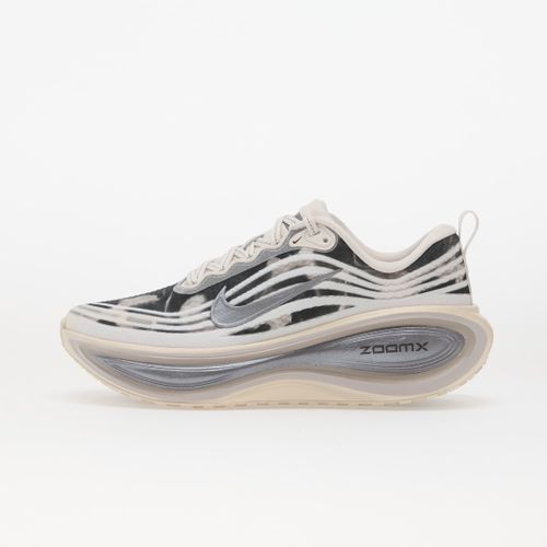 Baskets Vomero Plus Se / - EUR 39 - Nike - Modalova