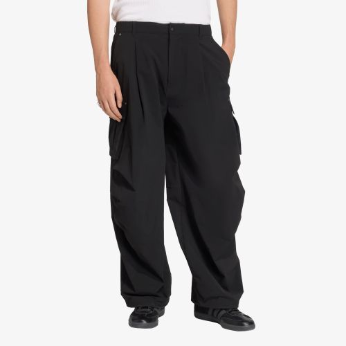Pantalons adidas Premium Essentials Utility Cargo Tracksuit Bottoms 34 - adidas Originals - Modalova