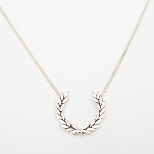 Collier Laurel Wreath Necklace Universal - FRED PERRY - Modalova
