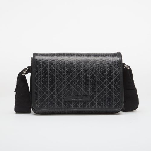 Emblem Coated Small Flap Mes / Universal - Calvin Klein - Modalova