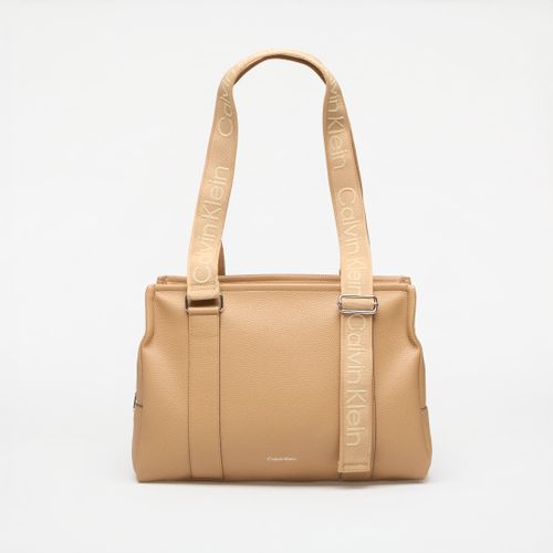 Webbing Adj Strap Tote Universal - Calvin Klein - Modalova