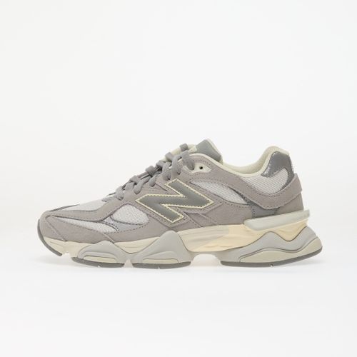 Baskets 9060 / EUR 39.5 - New Balance - Modalova