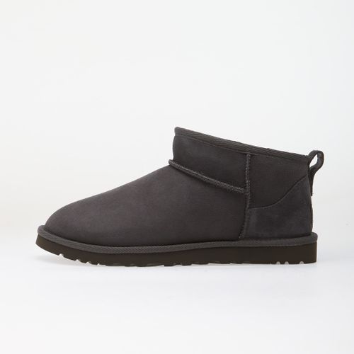 Baskets M Classic Ultra Mini EUR 41 - UGG - Modalova