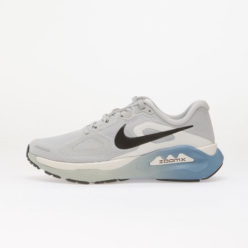 Baskets Structure Plus / - EUR 42.5 - Nike - Modalova
