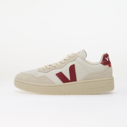 Baskets V-90 O.T. / / EUR 39 - Veja - Modalova